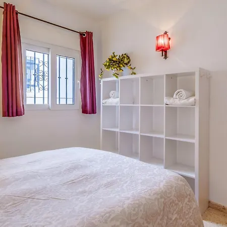 Palmas 17b Oasis Apartment Nerja